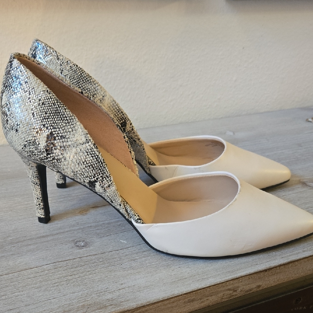 Bandolino Snakeskin Heels Size 11 – Chic Off-White Pointed Toe Pumps